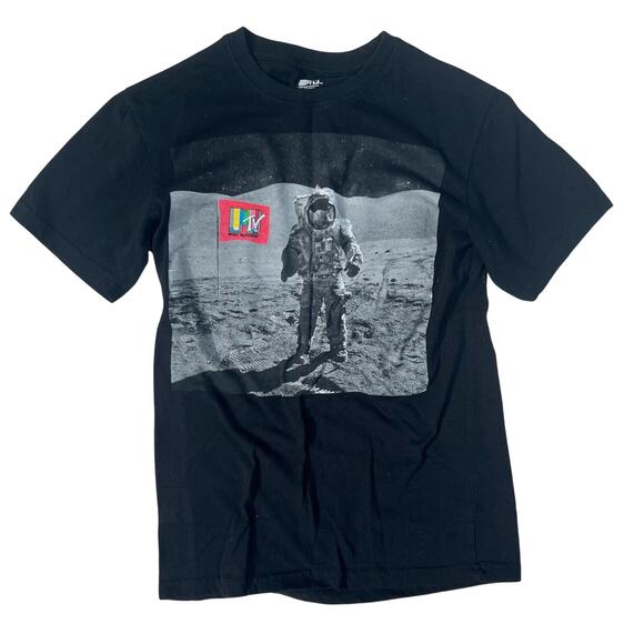 MTV Astronaut T-Shirt Flag Moon Black Graphic Top Size Small - Picture 1 of 7